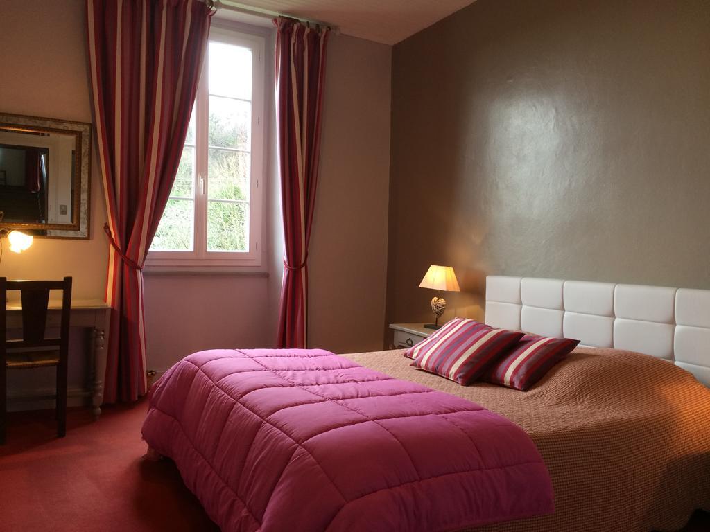 Domaine De Silencenia Bed & Breakfast Louhossoa Dış mekan fotoğraf